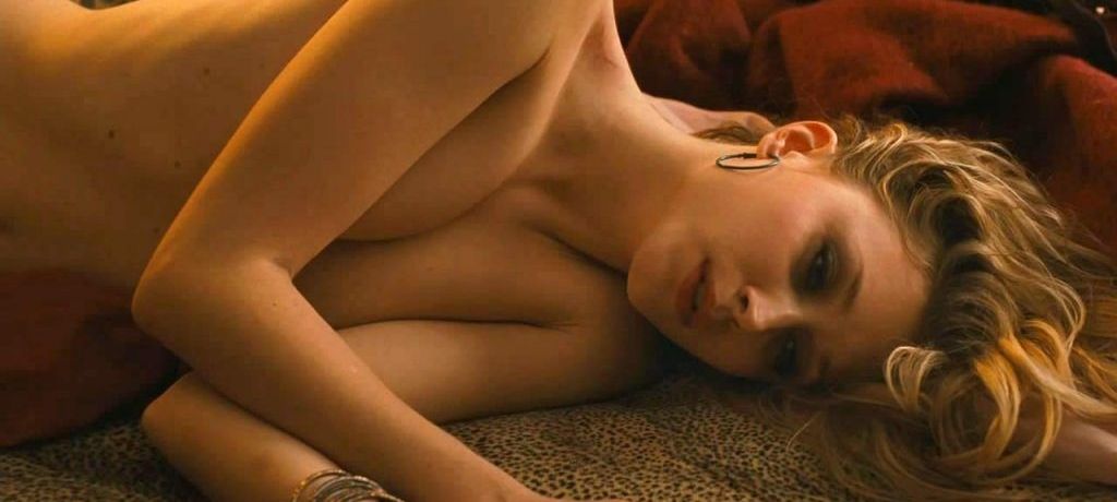 Tereza Srbova nue dans une vidéo porno forcée